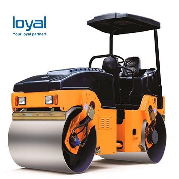 Full Hydraulic Vibratory Road Roller Driving Soil Compactor Price